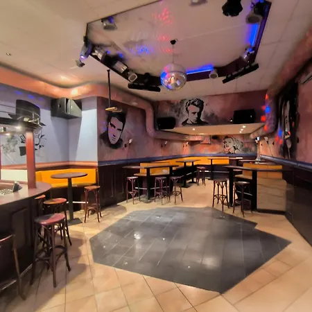 Smart B&b1 Bb1 124 Отель